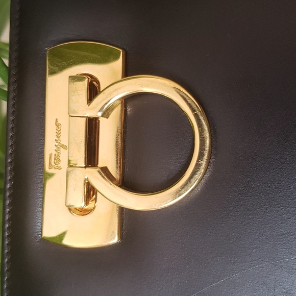 Vintage 90s Salvatore Ferragamo Gancini Clutch Crossbody Bag - Picture 3 of 12